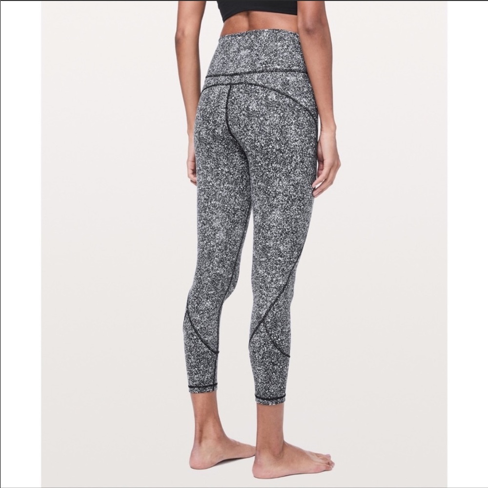 Lululemon In Movement Tight - Picture 2 of 8